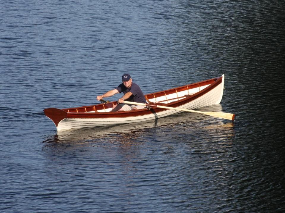 Selecting the Best Style of Oar for your Boat